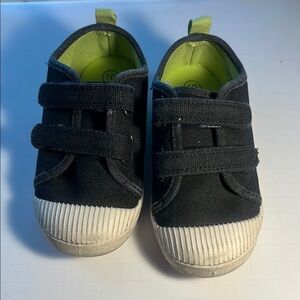 Cat & Jack Kids Black Sneakers